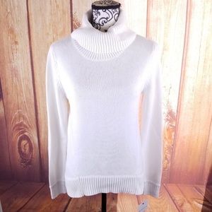 NWOT White turtleneck sweater